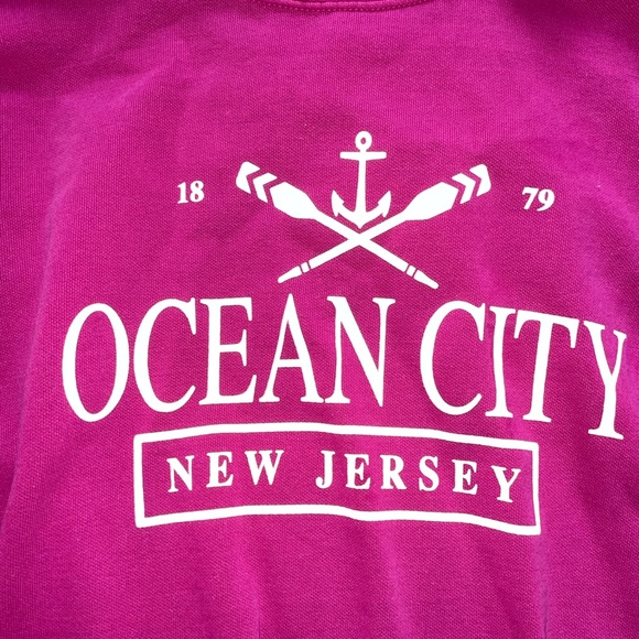 crew neck sweatshirt - Picture 2 of 4